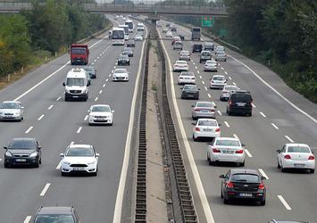 Türkiye'de trafiğe kayıtlı araç sayısı artış gösterdi