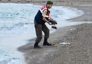 "Asıl organizatör Aylan bebeğin babası"