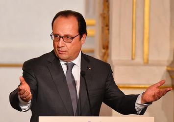 Hollande: Esad ve Rusya katliam yapıyor