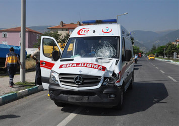 PKK'lı teröristler ambulansa otomatik silahlarla ateş açtı