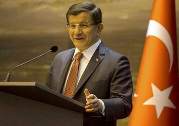 Ahmet Davutoğlu Zafer Yürüyüşü'ne katıldı