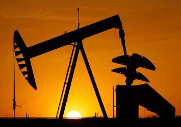 Rusya ve Suudi Arabistan anlaştı, petrol üretimi donduruldu