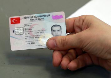 Yeni kimliklerde "din" tartışması