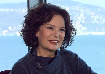 Hülya Koçyiğit: En başta Engin Altan…