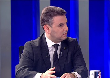 Baykal devlet adamlığı dersi verdi