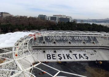 Vodafone Arena'da "Beşiktaş" göründü