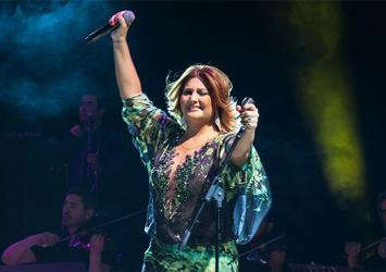 Sibel Can, gerçek yaşını geri istiyor