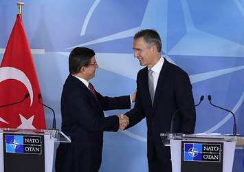 NATO Genel Sekreteri Stoltenberg, Başbakan Davutoğlu'na taziyelerini iletti