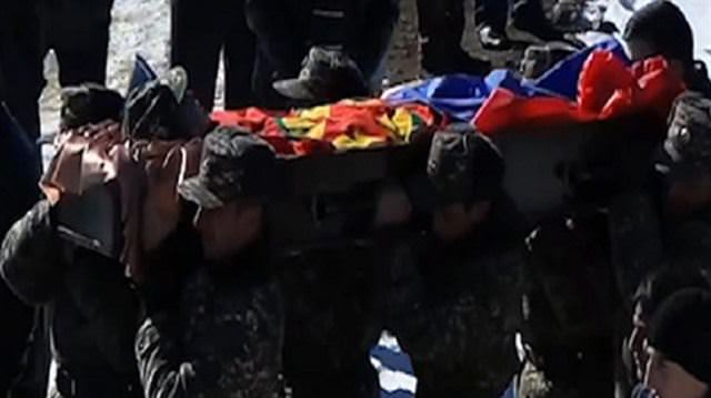 Ermenistan Bakanı PKK'lı teröristin evini ziyaret etti - 1