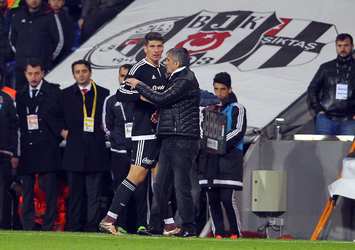 Şenol Güneş, isyan eden Gomez'e rakamlarla yanıt verdi