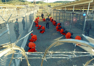 Guantanamo esiri manifesto yayınladı