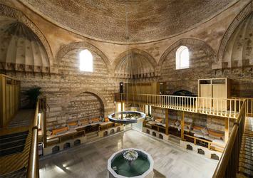 Hamam sadece yıkanma yeri değil eğlence ve sohbetin mekanı