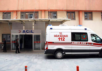 Elazığ'da üçüncü kattan düşen bebek öldü