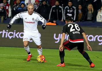 Beşiktaşlı futbolcu Gökhan Töre'den kötü haber