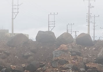 Belediyeden PKK'ya barikat desteği