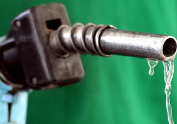 Benzine indirim geldi