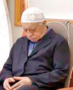 Fetullah Gülen beddua ederken uyuyakaldı - 1