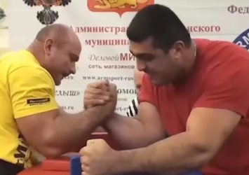 Milli sporcumuz Rus rakibini perişan etti