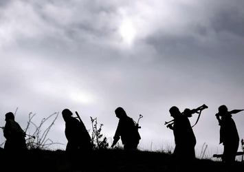 Teslm olmak isteyen PKK'lılara diğer teröristler saldırdı