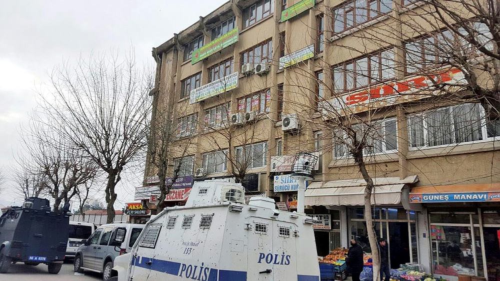 DBP il başkanı gözaltına alındı - 1