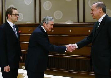 Cumhurbaşkanı Erdoğan Rahmi Koç ve Ömer Koç'u kabul etti