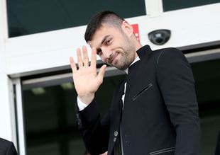 Burak Yılmaz geri döndü!
