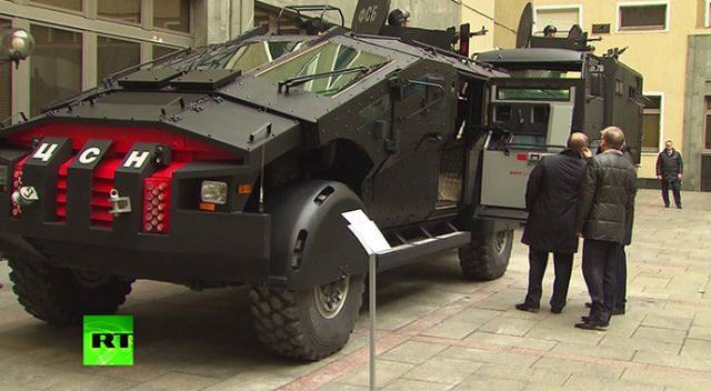Halkı domates yiyemeyen Putin Batmobile aldı - 1