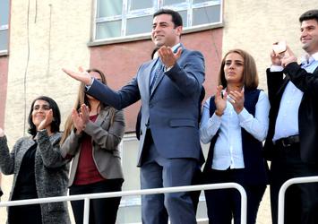 Provokasyon Sur’da tutmadı