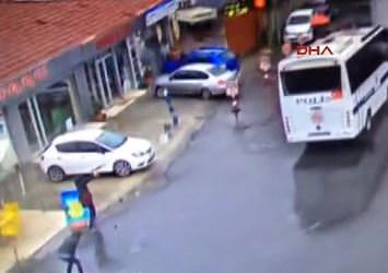 Bayrampaşa'da Çevik Kuvvet'e saldıran iki kadın terörist öldürüldü