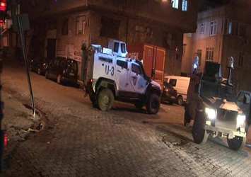 İstanbul'da bir polis aracına daha silahlı saldırı