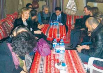 Demirtaş: Beraber Cuma namazı kılalım