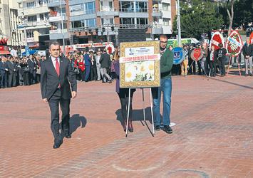 CHP, Antalya'da Atatürk'ü unuttu