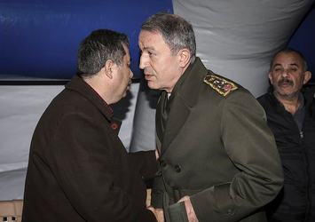 Genelkurmay Başkanı Akar, şehit evinde