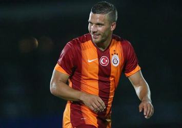 Almanlar'dan Podolski 'gidiyor' iddiası!
