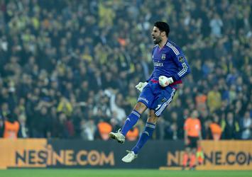 Volkan Demirel rekora koşuyor