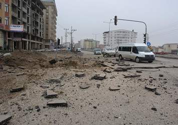 Yüksekova'da meydana gelen patlamada 4 kişi yaralandı