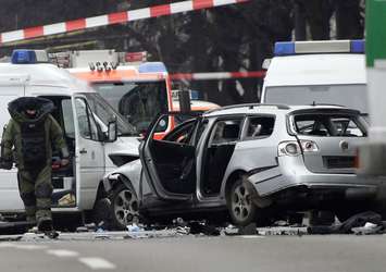 Almanya'da bomba yüklü araç patlatıldı!