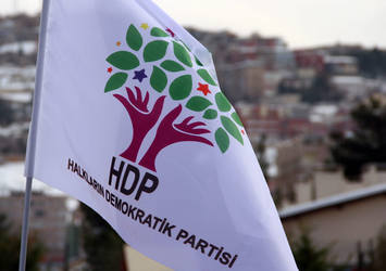 HDP'li vekillerin fezlekeleri Başbakanlık'ta