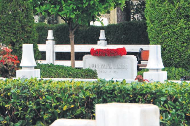 Mustafa Koç’a 7 gün 24 saat saygı nöbeti - 1