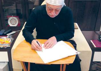 Gülen'in el yazısından Hablemitoğlu çıktı