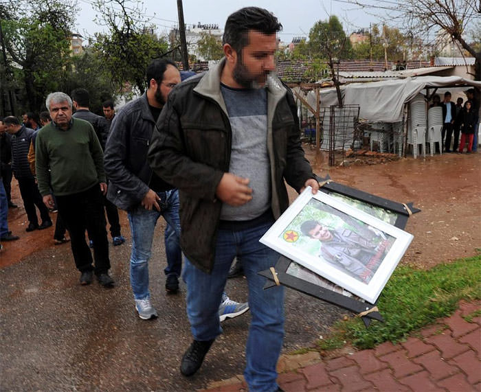 İhanet çadırına polis müdahale etti - 1