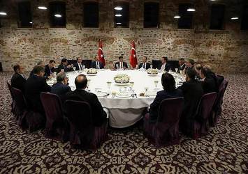 Dolmabahçe'de kritik toplantı
