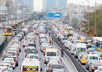 Bakırköy'de bazı yollar trafiğe kapalı