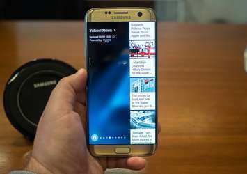 Galaxy S7 Edge'in kavisli ekranı sorunlu çıktı