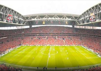 Derbide sahaya inerek kendilerini patlatacaklardı