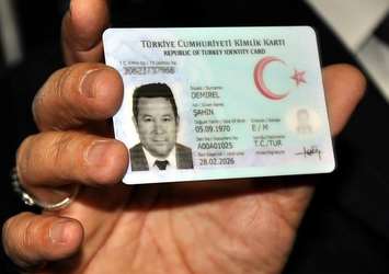 Yeni kimlik kartlarının dağıtımı başladı