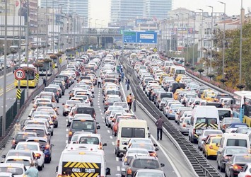 İ̇stanbul 'trafik' rekorunu kaptırdı