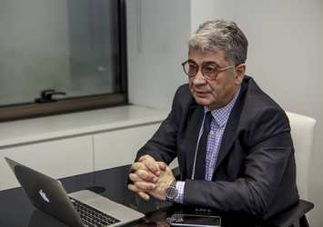 "Hepimiz Merkez Bankası cahiliyiz"