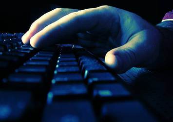 İnternet dolandırıcılığına 32 yıl hapis