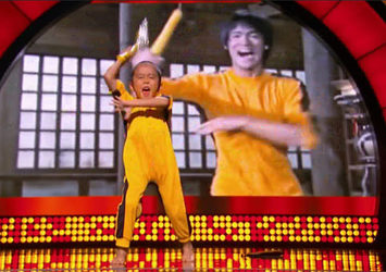 Minik "Bruce Lee" büyüledi